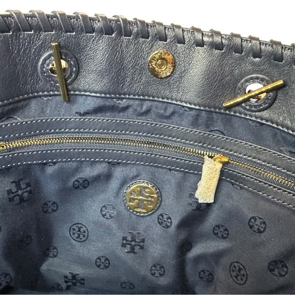 Tory Burch Tote Navy & White - Picture 14 of 16